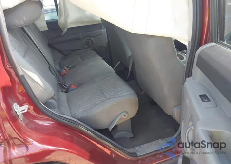 2007 Jeep Commander Sport из США, поврежденный, VIN 1J8HG48K87C699634